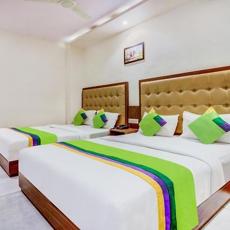 Treebo Trend Bkc Grand Мумбаи Экстерьер фото