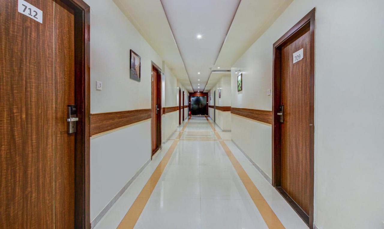 Treebo Trend Bkc Grand Мумбаи Экстерьер фото